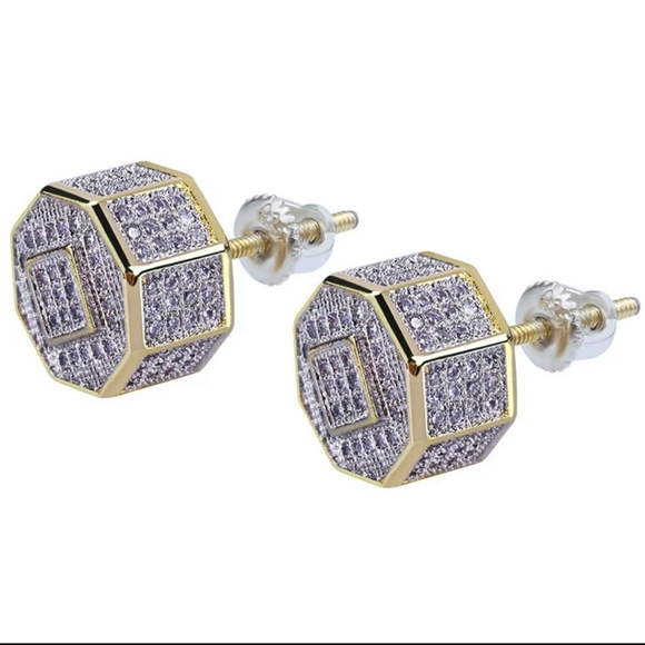 🎀18k Iced Out Diamond Studs - Picture 5 of 5